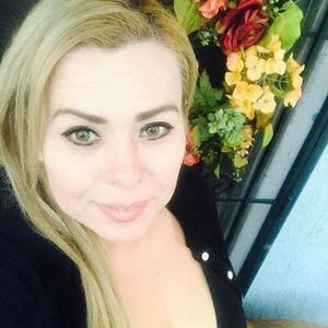 Meet your Posher, Mia